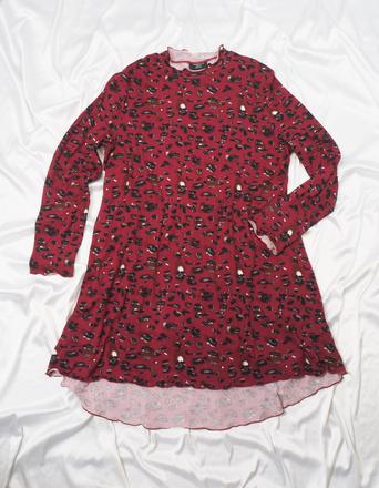 Kvalitné úpletové šaty, 46