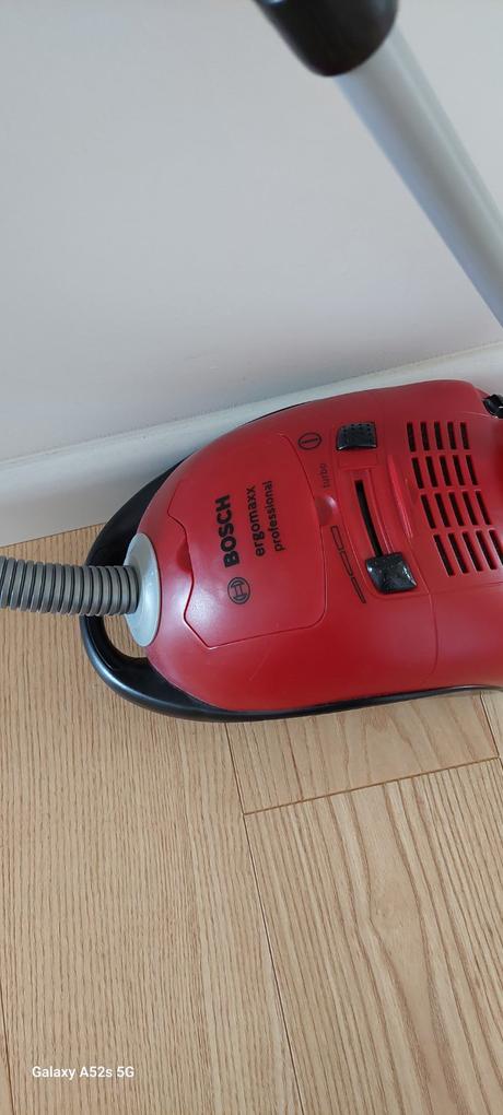 Bosch detský vysávač,