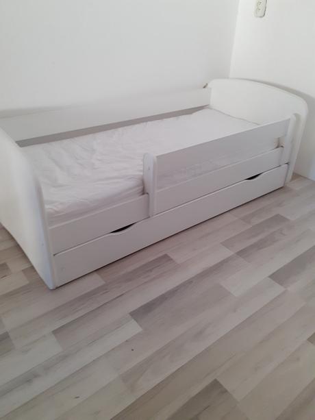Detská izba, postel, stolík a stolička, šírka (cm): 80,dĺžka (cm): 160