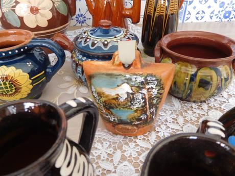 Keramika  farebná rozna, 