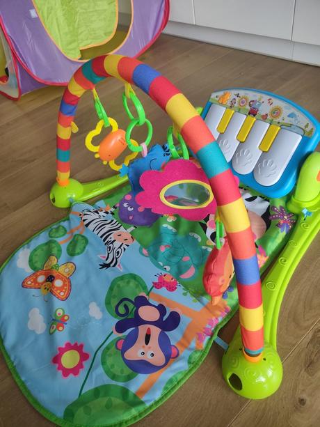 Hracia deka s klavírikom, 