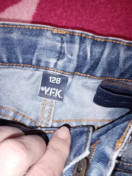 Džínsy, kik,128