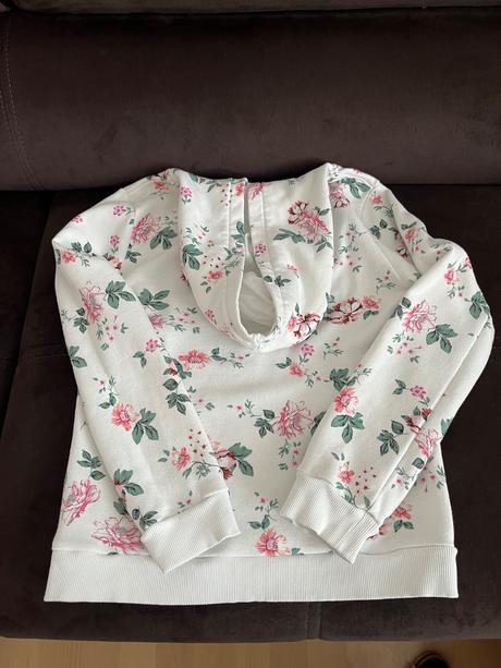 Mikina kvetinkova, c&a,146