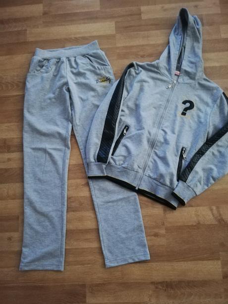 Tepláková súprava, 158