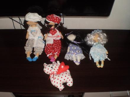 Bábiky ručná práca cena spolu,