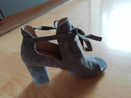 Topánky s otvorenou špičkou, 37