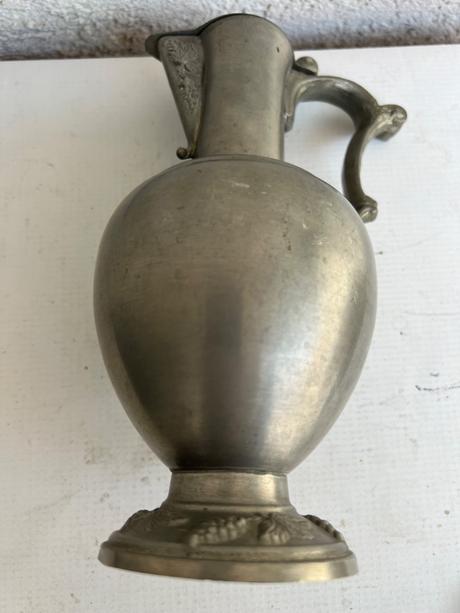 Cinova cin znacena vintage antik  nadoba karafa ca, 