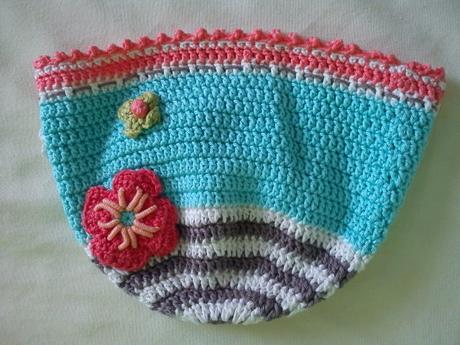 Hačkovaná čiapočka, 92