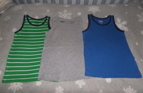 Pyžamko veľ.110/116 + 3nátelník + tričko, lupilu,116