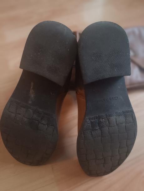 Čižmy 36, clara barson,36