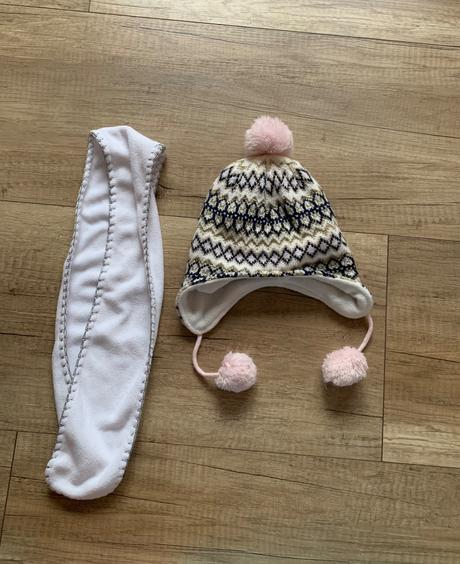 Zimna čiapka a šál, 86