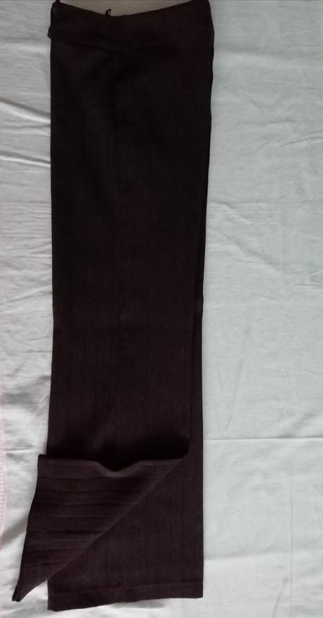 Dámske vlnené nohavice., 38