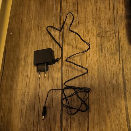 Napájací adaptér 240v, 