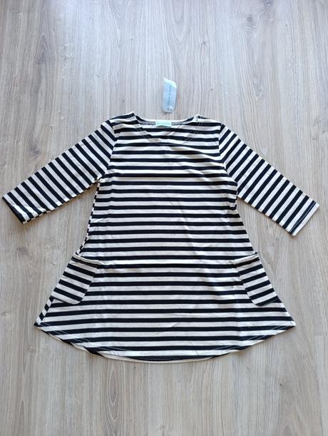 Dievčenské pásikové šaty, 116