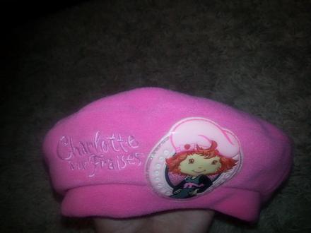 Baretka s jahodkou, 98