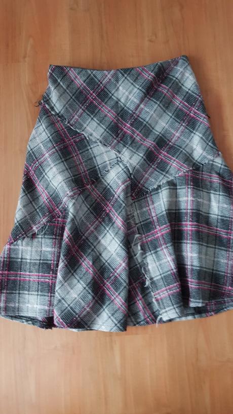 Teplá sukňa, esprit,34