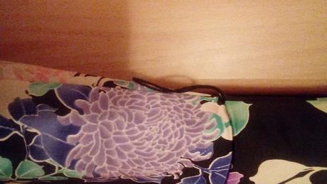 Kvetovane elegantne saty, m