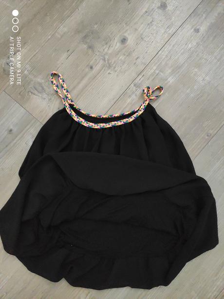 Top s farebnymi ramienkami, 