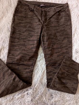 Maskacove nohavice, 44