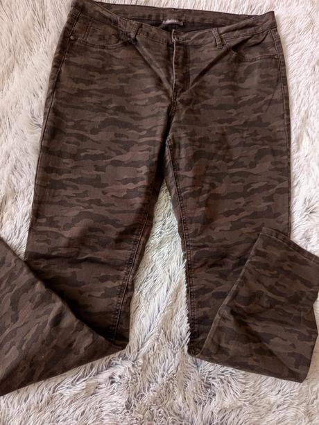 Maskacove nohavice, 44