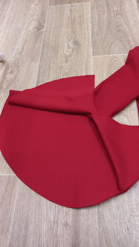 Červené šaty, bershka,xs