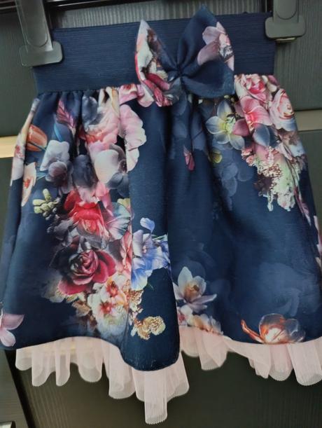 Sukňa s tylom, kvety 104, 104