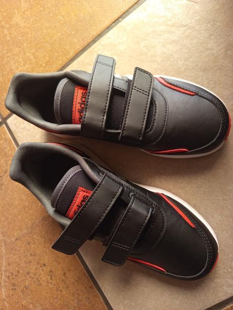 Chlapčenské tenisky, adidas,32