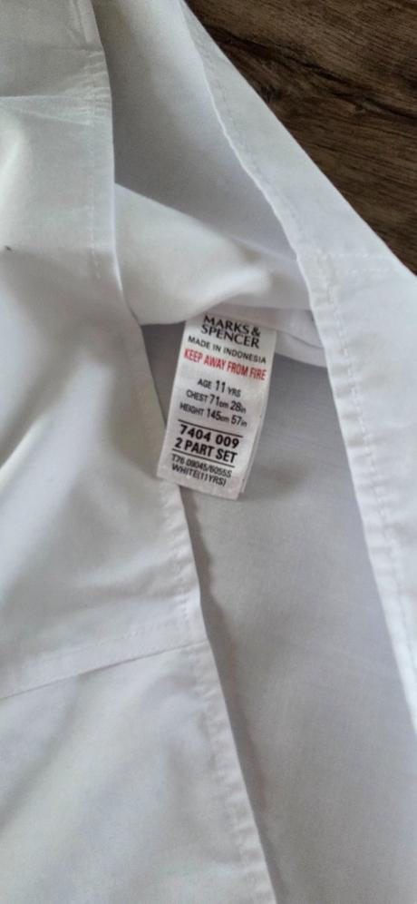 Kosela, marks & spencer,146