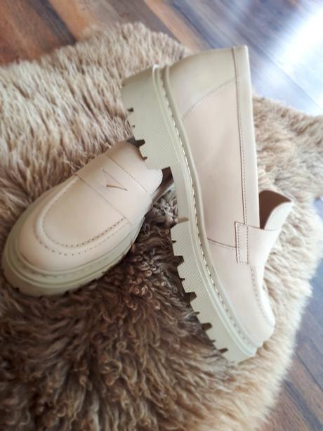 Kožené poltopanky bullboxer vel 41/42, 41