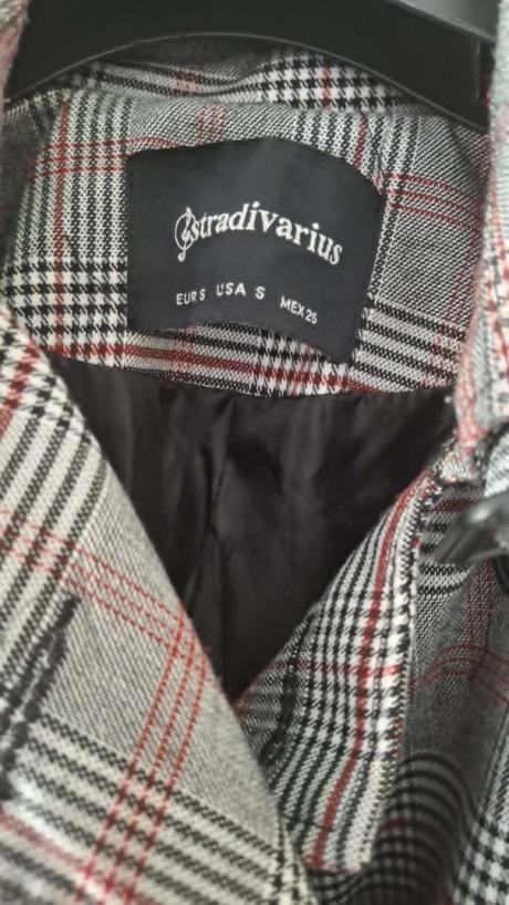 Trenčkot ostradivarius velkost s, s