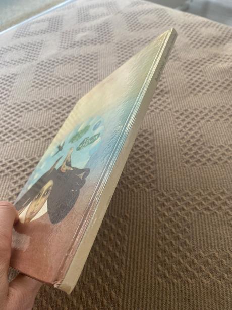 Stará krásna retro kniha rozprávka o lastovičke,