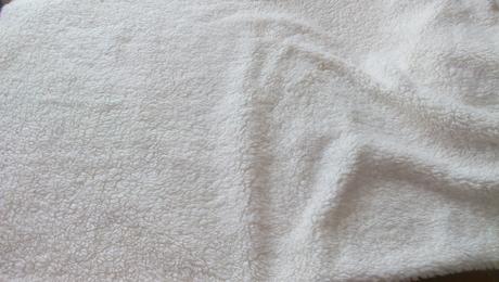 Teplá deka s krásnym motívom, 