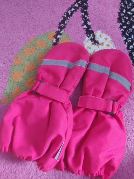 Rukavice ružové, 104