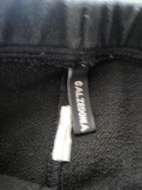 Džegíny, calzedonia,128