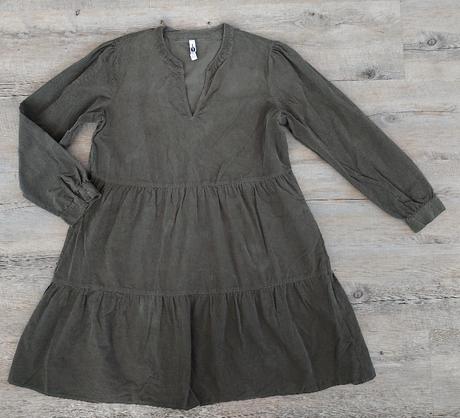 Kordové tmavozelené šaty, 42