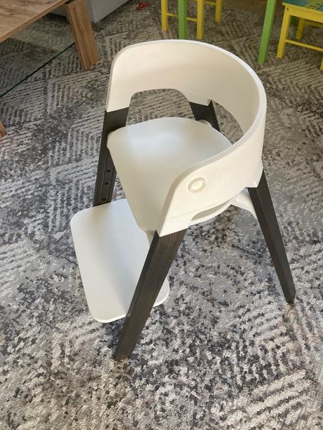Stokke stepps rastuca stolicka, stokke