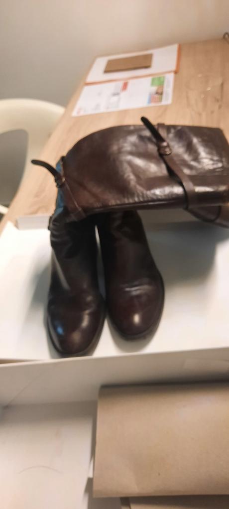 Kožené čižmy, 40