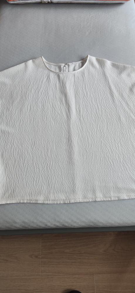 Dámska blúzka veľ. 44, 44