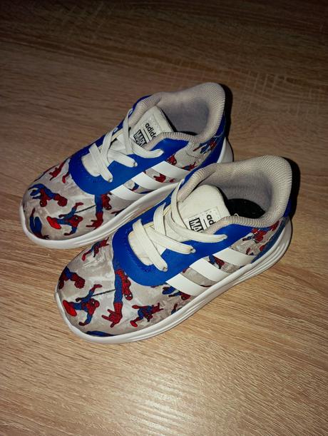 Botasky spiderman, adidas,23