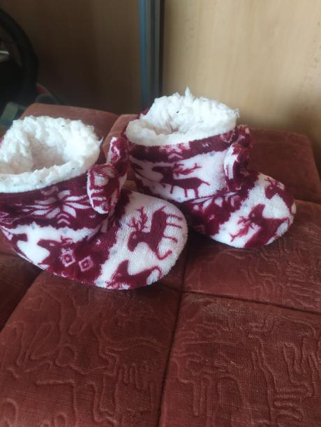 Teplé papučky, 24