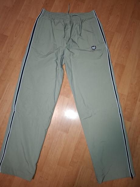 Pánske športové nohavice, 40
