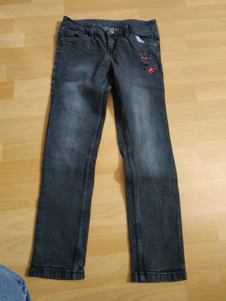 Rifle čierne, veľkosť 134, 134