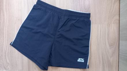 .tmavomodre plavky, slazenger,128