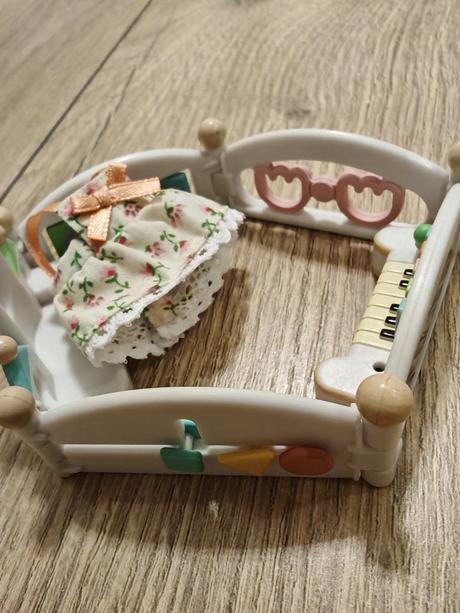 Ohrádka pre bábätko sylvanian families, 