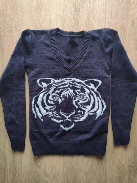 Dievčenský svetrík, veľ. cca 152-158, 152