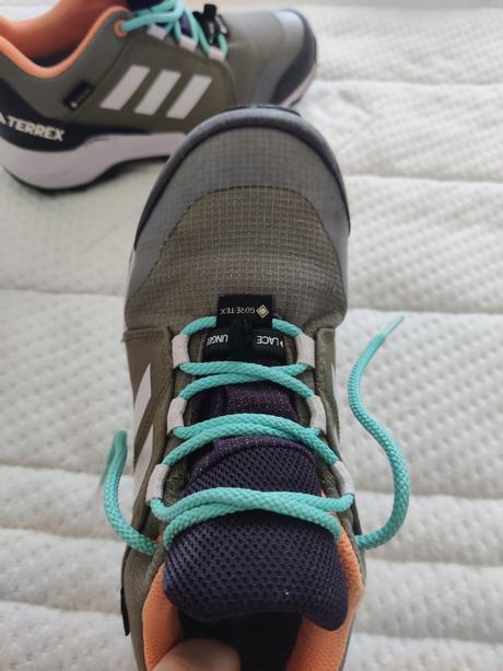 Trekové topánky, adidas,32