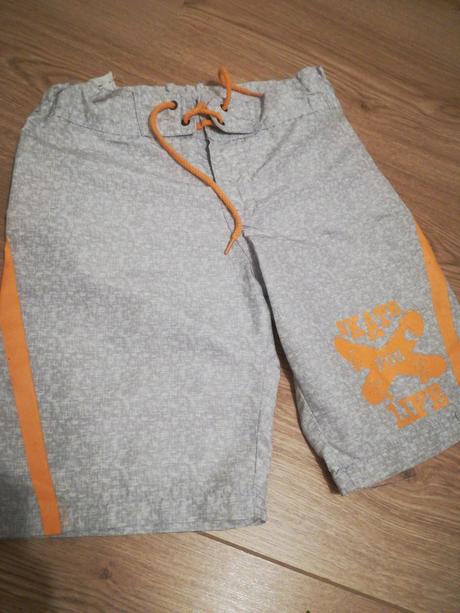 Polavky alebo kratasy, pepco,134