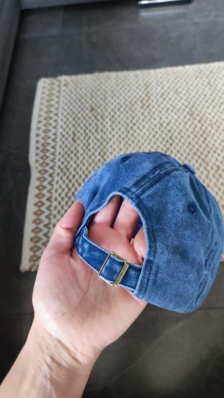 Šiltovka s výšivkou mama, 