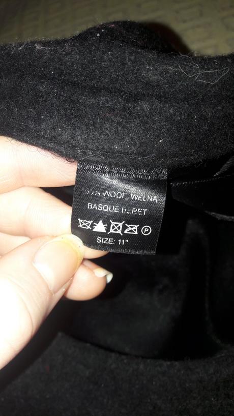 Krásna orientálna baretka, s