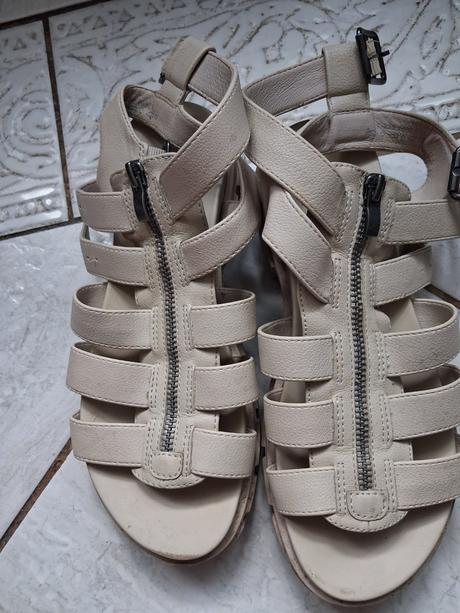 Sandalky, deichmann,37